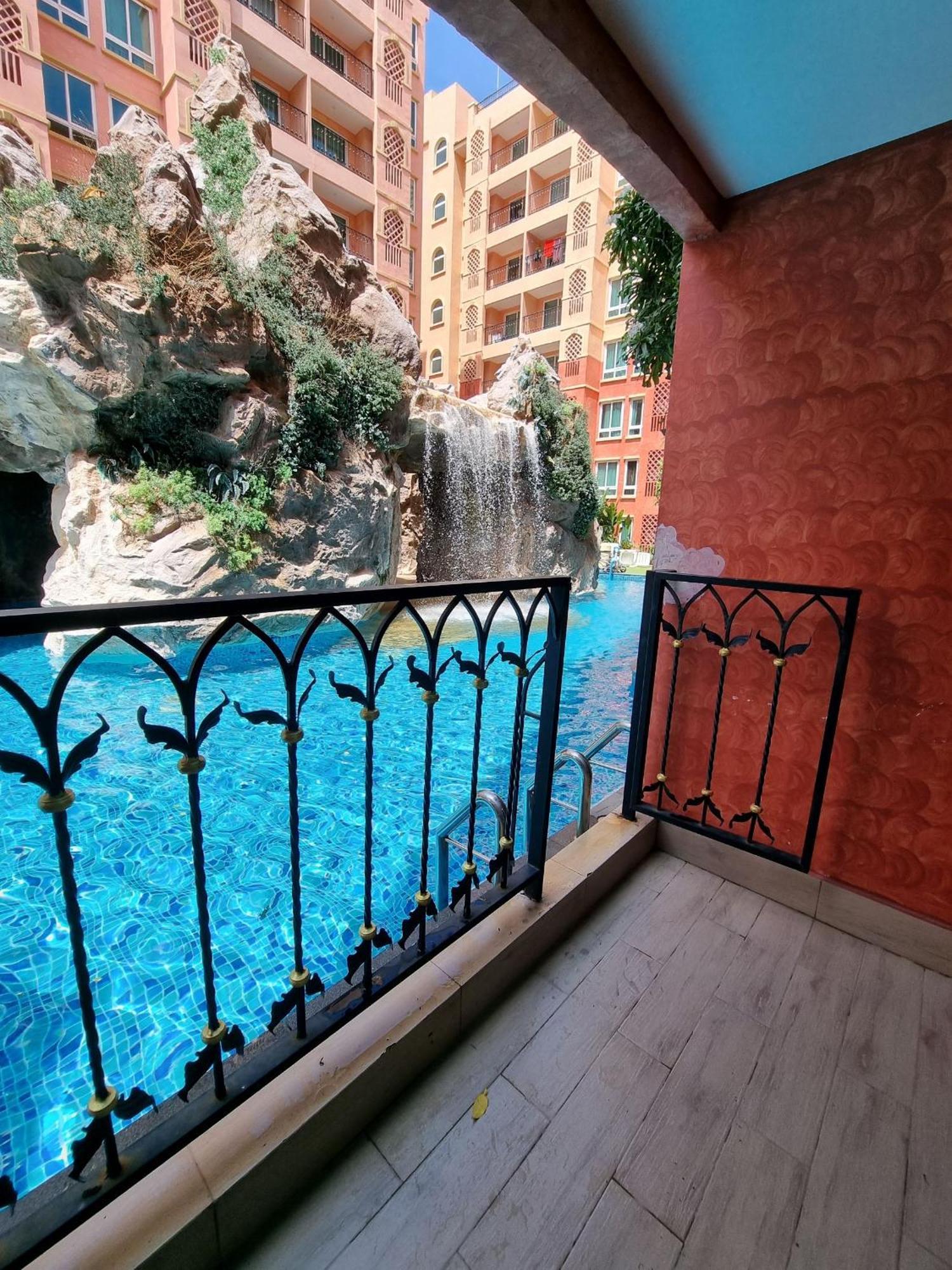 Seven Seas Resort Pattaya & Sofa Bed 좀티엔 비치 외부 사진