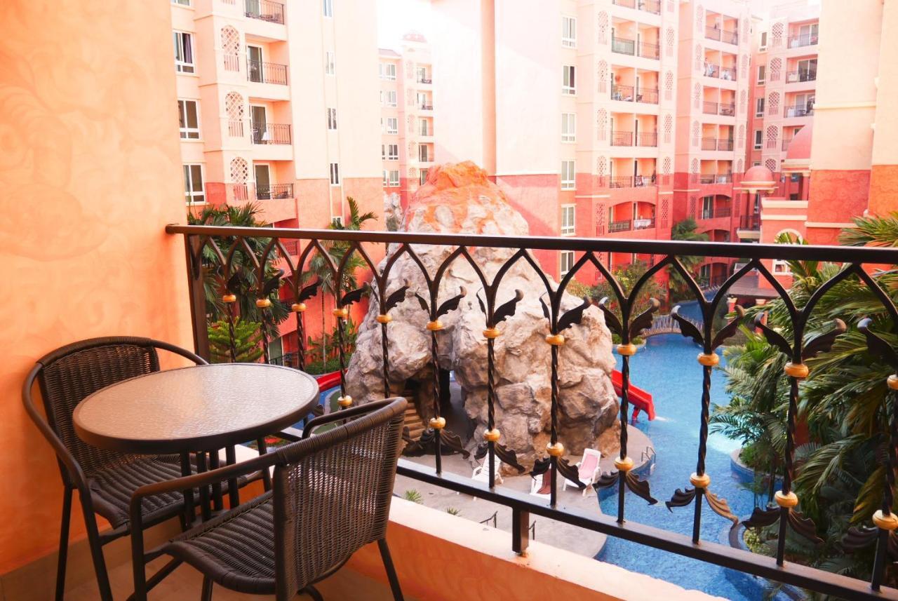 Seven Seas Resort Pattaya & Sofa Bed 좀티엔 비치 외부 사진